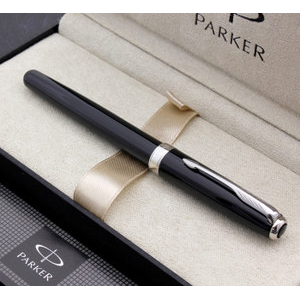 ปากกาหมึกซึม PARKER รุ่น SONNET07 LAQUE BLACK CT