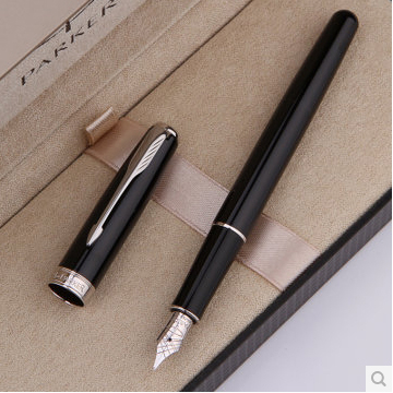 ปากกาหมึกซึม PARKER รุ่น SONNET07 LAQUE BLACK CT